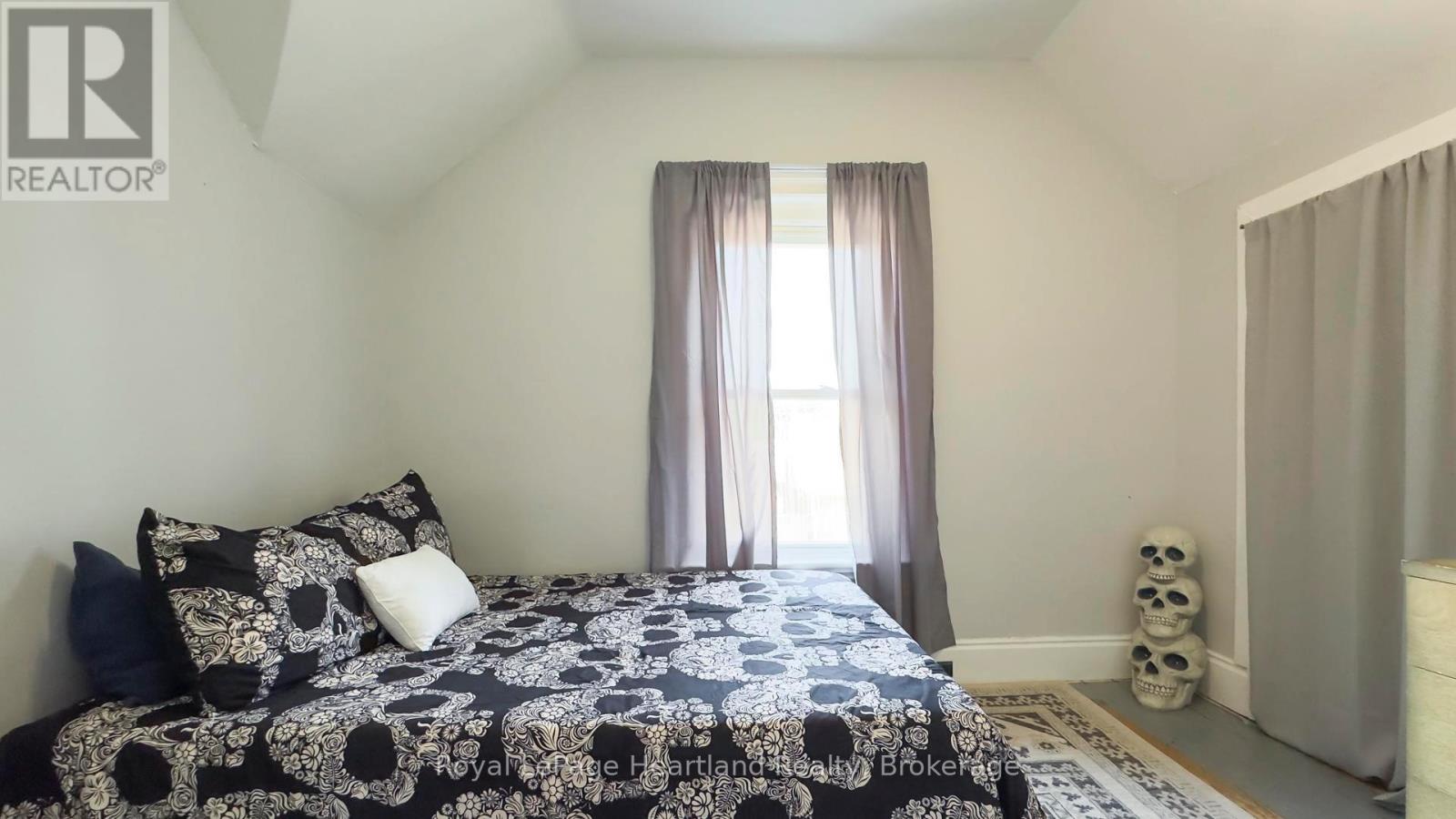 108 Newgate Street, Goderich, Ontario  N7A 1P4 - Photo 24 - X12285310