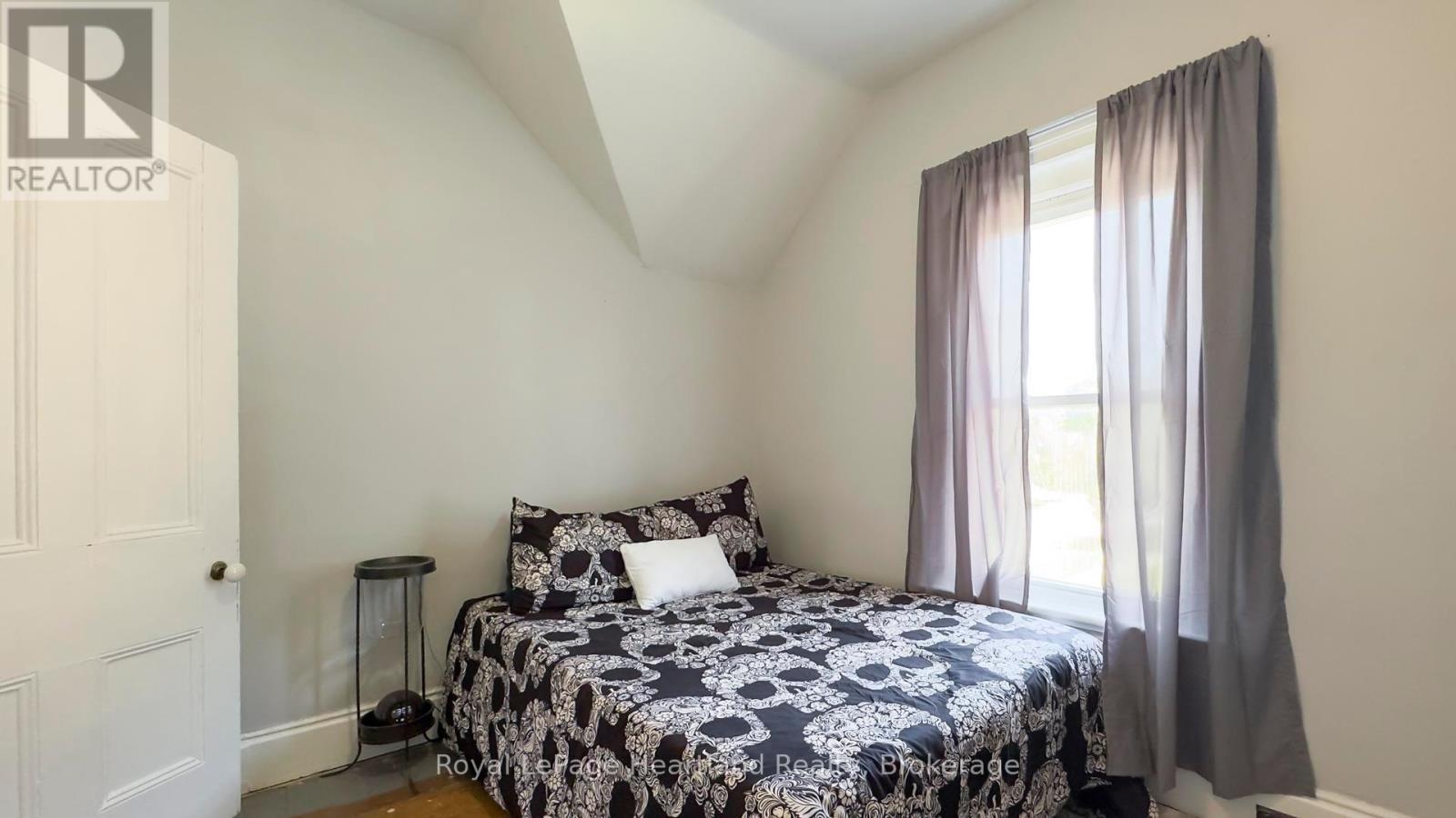 108 Newgate Street, Goderich, Ontario  N7A 1P4 - Photo 25 - X12285310