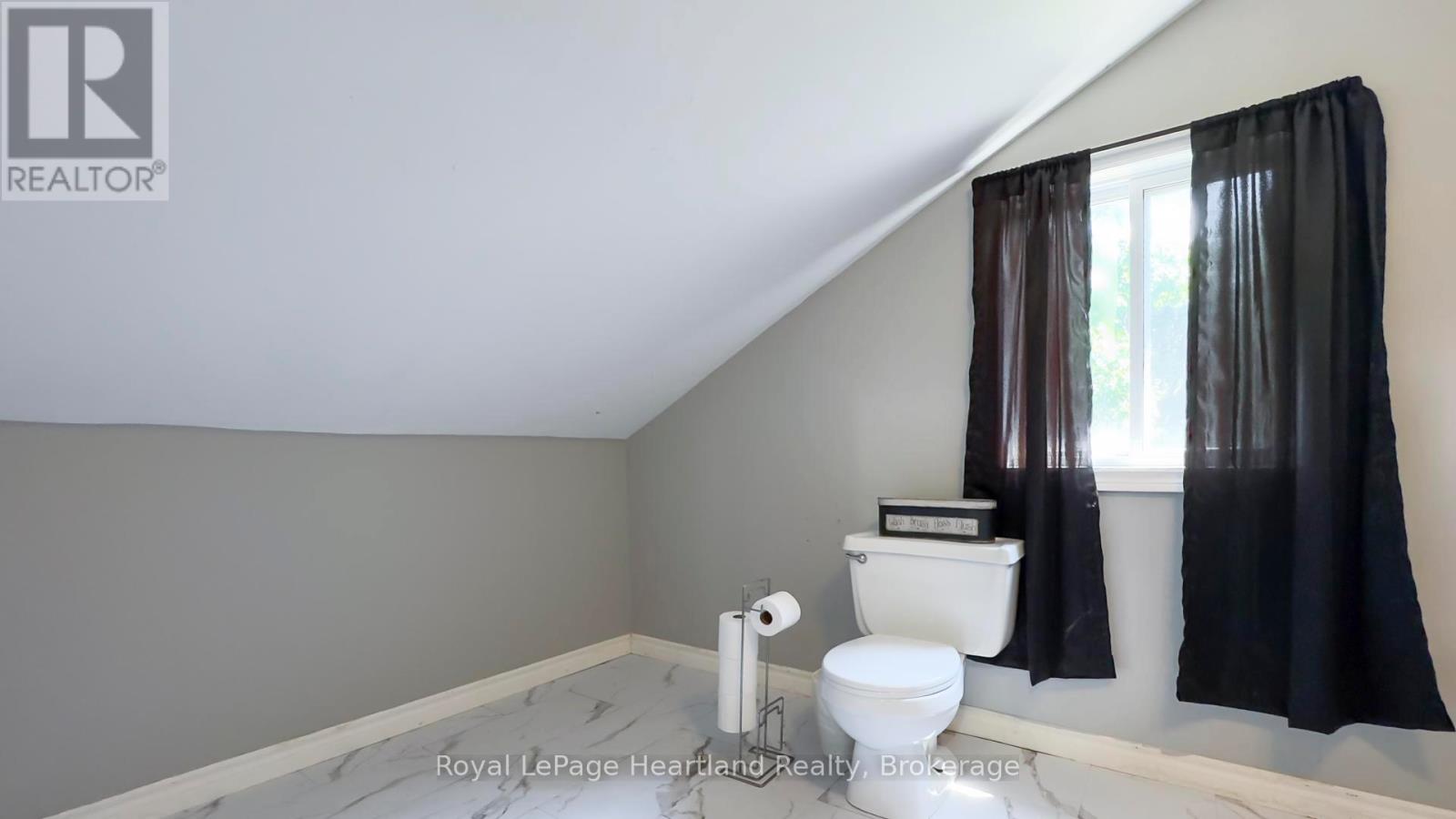 108 Newgate Street, Goderich, Ontario  N7A 1P4 - Photo 30 - X12285310