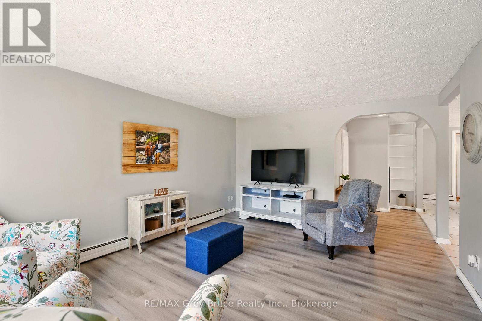 1789 6th Avenue E, Owen Sound, Ontario  N4K 2V9 - Photo 9 - X12285408