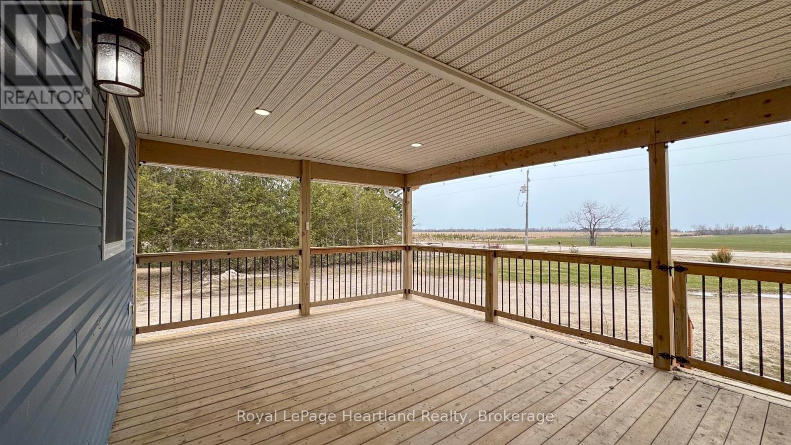 84610 Bluewater Highway, Ashfield-Colborne-Wawanosh, Ontario  N7A 3X9 - Photo 43 - X12285725