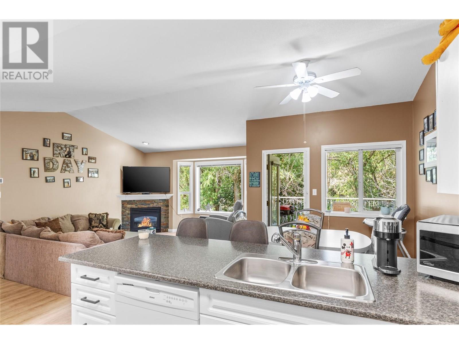 Property at 602 Browne Road Unit# 12 image 3