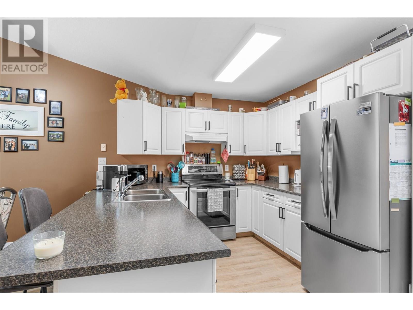 Property at 602 Browne Road Unit# 12 image 5