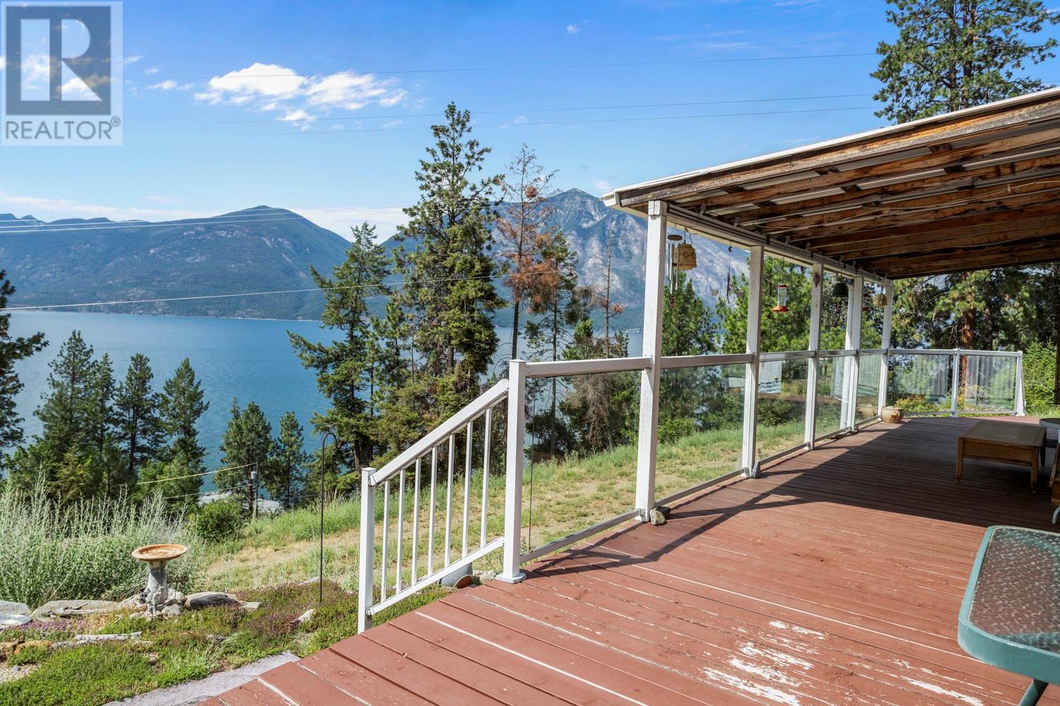 9442 3a Highway, Kuskanook, British Columbia  V0B 2C0 - Photo 1 - 10355054