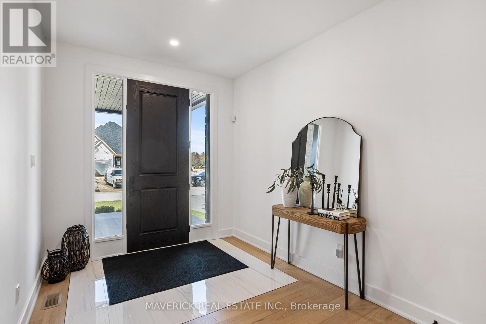 Property at 2185 LINKWAY BOULEVARD image 2