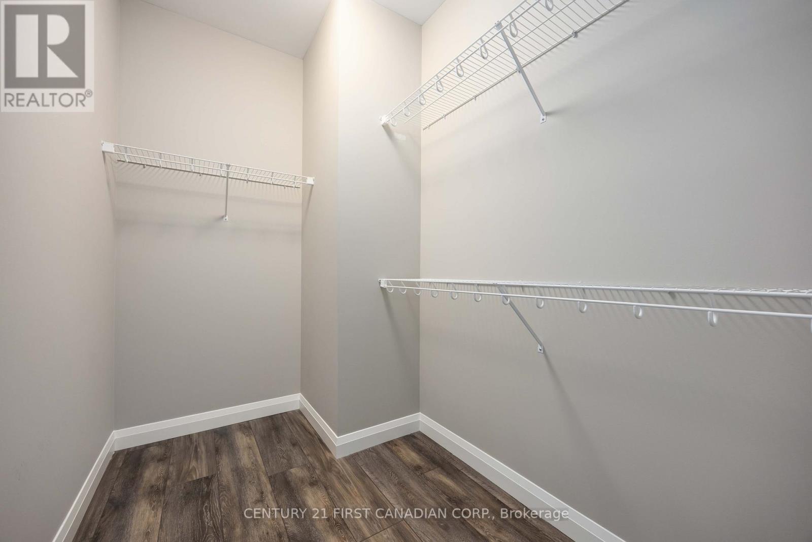 479 Kip Lane, Plympton-Wyoming (Plympton Wyoming), Ontario  N0N 1T0 - Photo 16 - X12285793