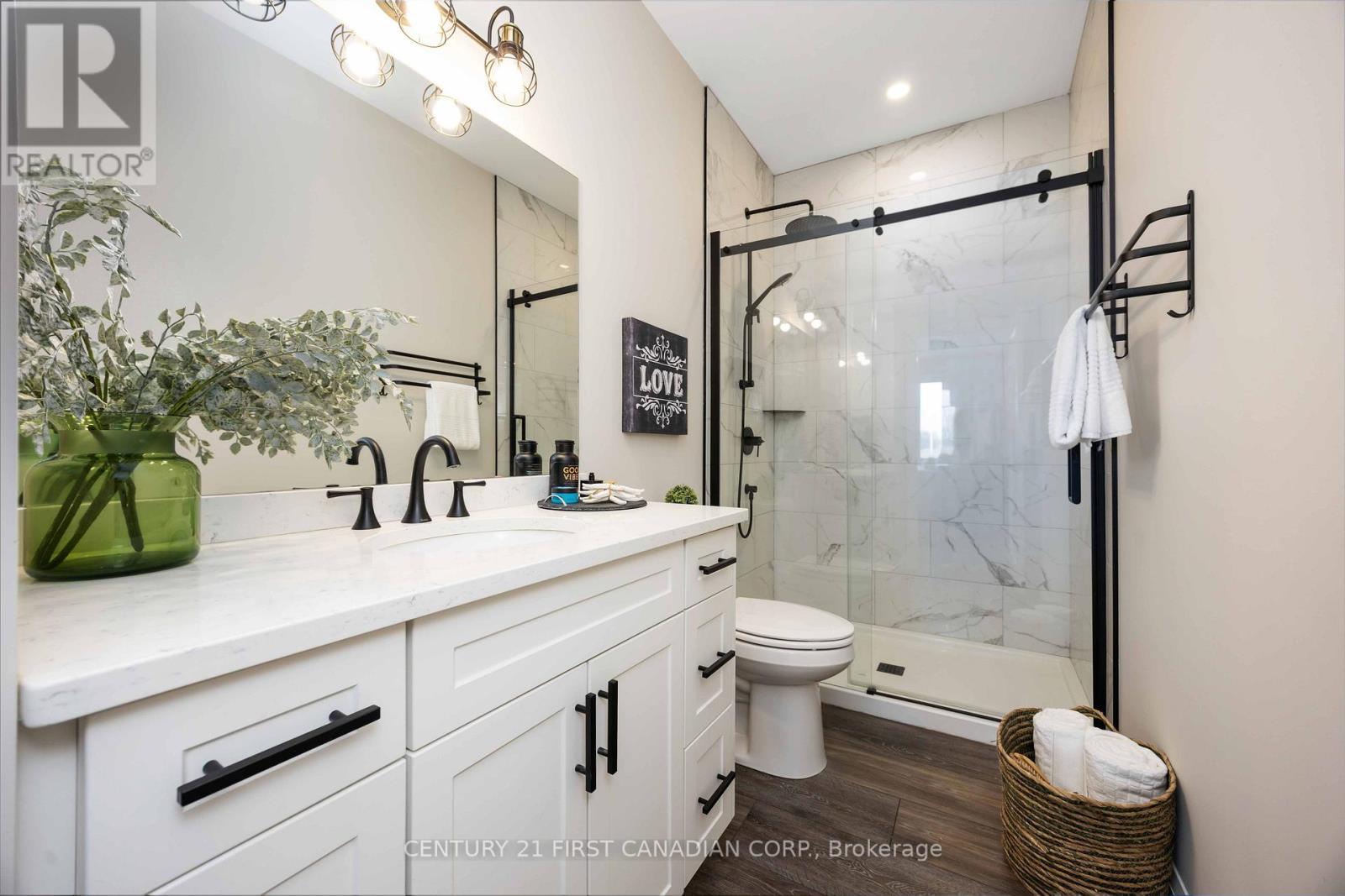 479 Kip Lane, Plympton-Wyoming (Plympton Wyoming), Ontario  N0N 1T0 - Photo 17 - X12285793