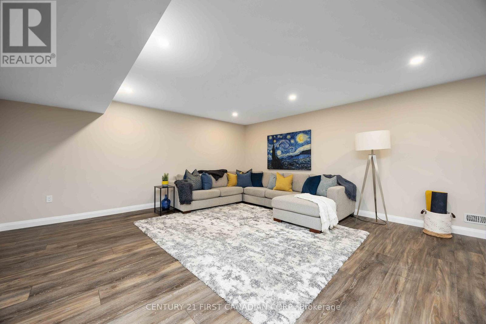 479 Kip Lane, Plympton-Wyoming (Plympton Wyoming), Ontario  N0N 1T0 - Photo 20 - X12285793