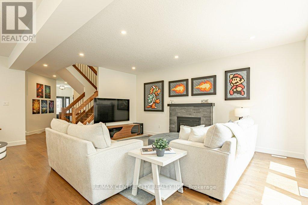 2117 Linkway Boulevard, London South, Ontario  N6K 0K8 - Photo 12 - X12285796