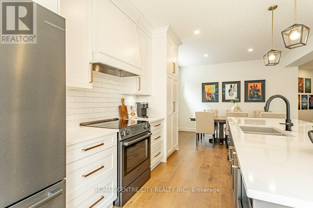 2117 Linkway Boulevard, London South, Ontario  N6K 0K8 - Photo 15 - X12285796