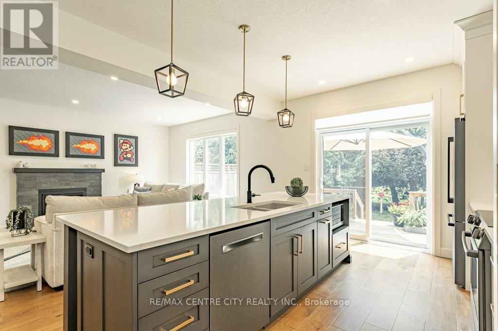 2117 Linkway Boulevard, London South, Ontario  N6K 0K8 - Photo 16 - X12285796