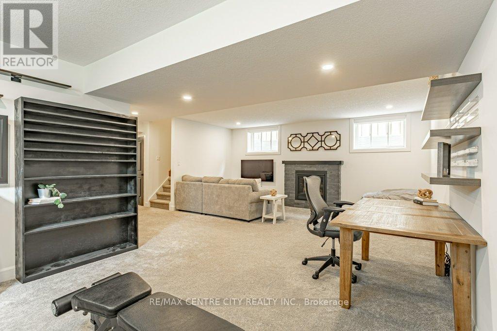 2117 Linkway Boulevard, London South, Ontario  N6K 0K8 - Photo 31 - X12285796