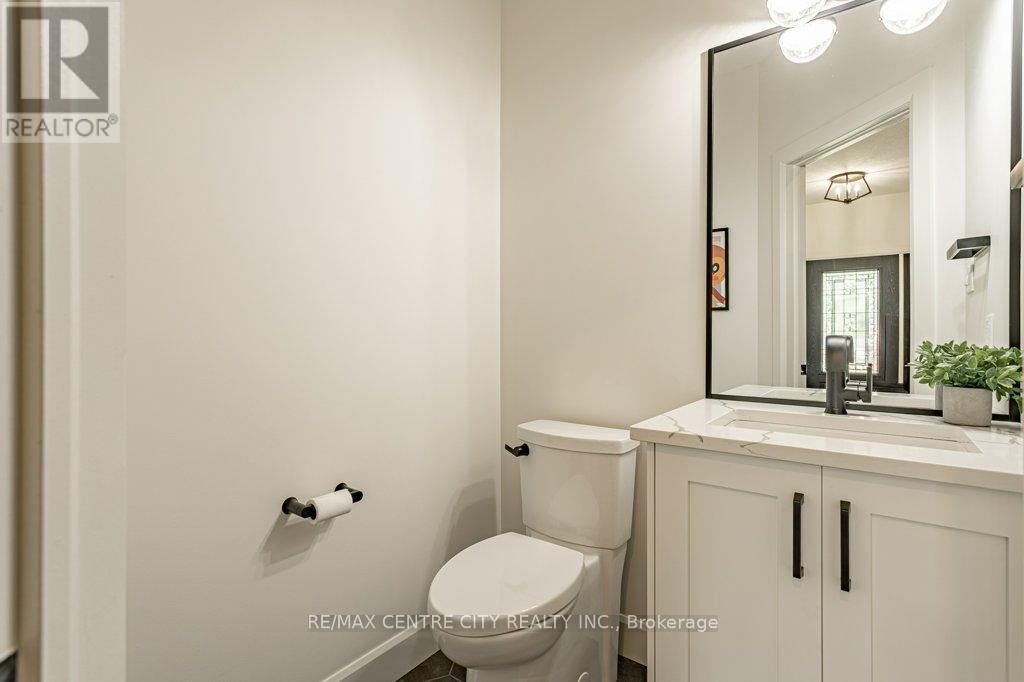 2117 Linkway Boulevard, London South, Ontario  N6K 0K8 - Photo 6 - X12285796