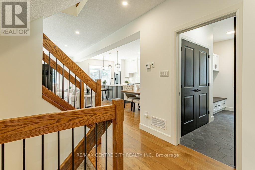 2117 Linkway Boulevard, London South, Ontario  N6K 0K8 - Photo 7 - X12285796