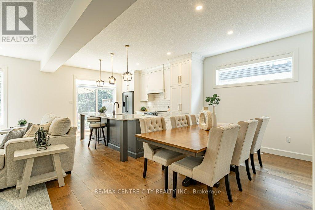 2117 Linkway Boulevard, London South, Ontario  N6K 0K8 - Photo 9 - X12285796