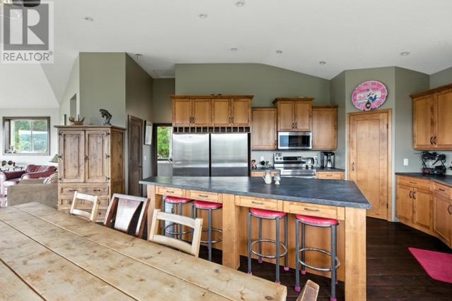 4377 Shuswap Road, Kamloops, British Columbia  V0E 2P0 - Photo 27 - 10355992