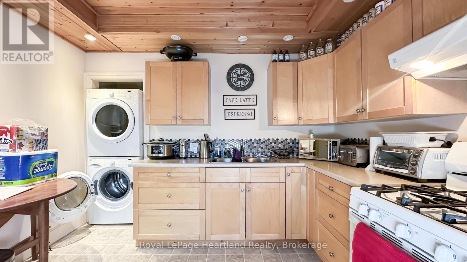 43 Trafalgar Street, Goderich, Ontario  N7A 1T3 - Photo 19 - X12144984