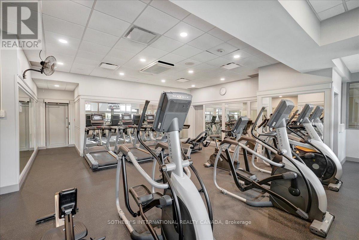 1110 - 65 Harbour Square, Toronto (Waterfront Communities), Ontario  M5J 2L4 - Photo 31 - C12285462