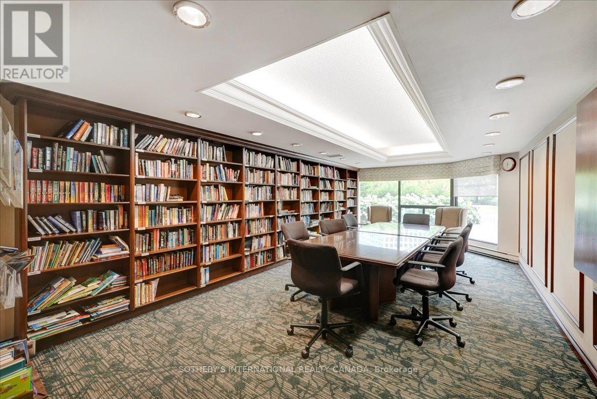 1110 - 65 Harbour Square, Toronto (Waterfront Communities), Ontario  M5J 2L4 - Photo 28 - C12285462