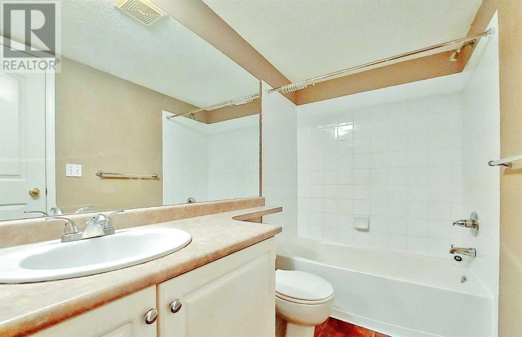 303, 1000 Somervale Court Sw, Calgary, Alberta  T2Y 4K4 - Photo 11 - A2231788
