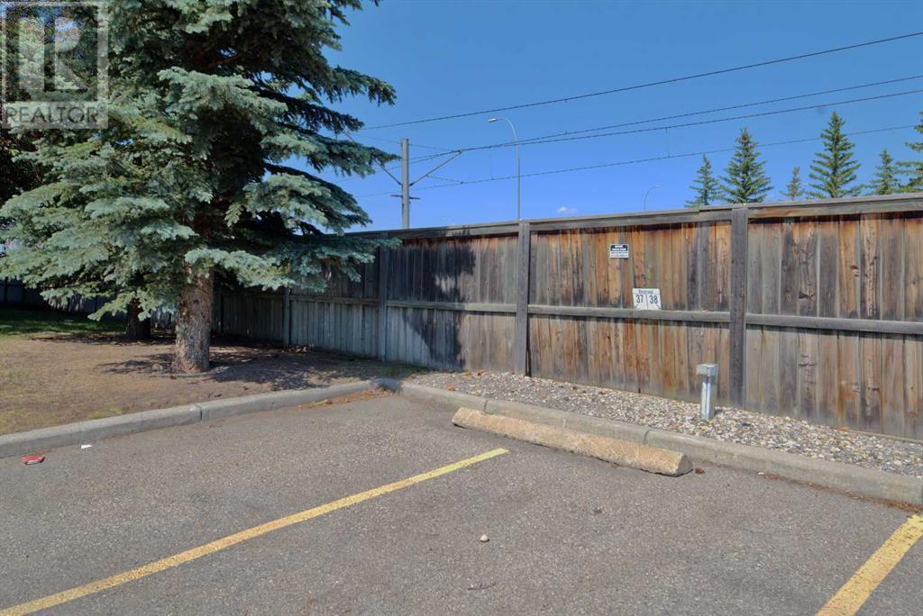 303, 1000 Somervale Court Sw, Calgary, Alberta  T2Y 4K4 - Photo 13 - A2231788