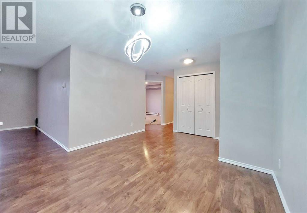 303, 1000 Somervale Court Sw, Calgary, Alberta  T2Y 4K4 - Photo 3 - A2231788