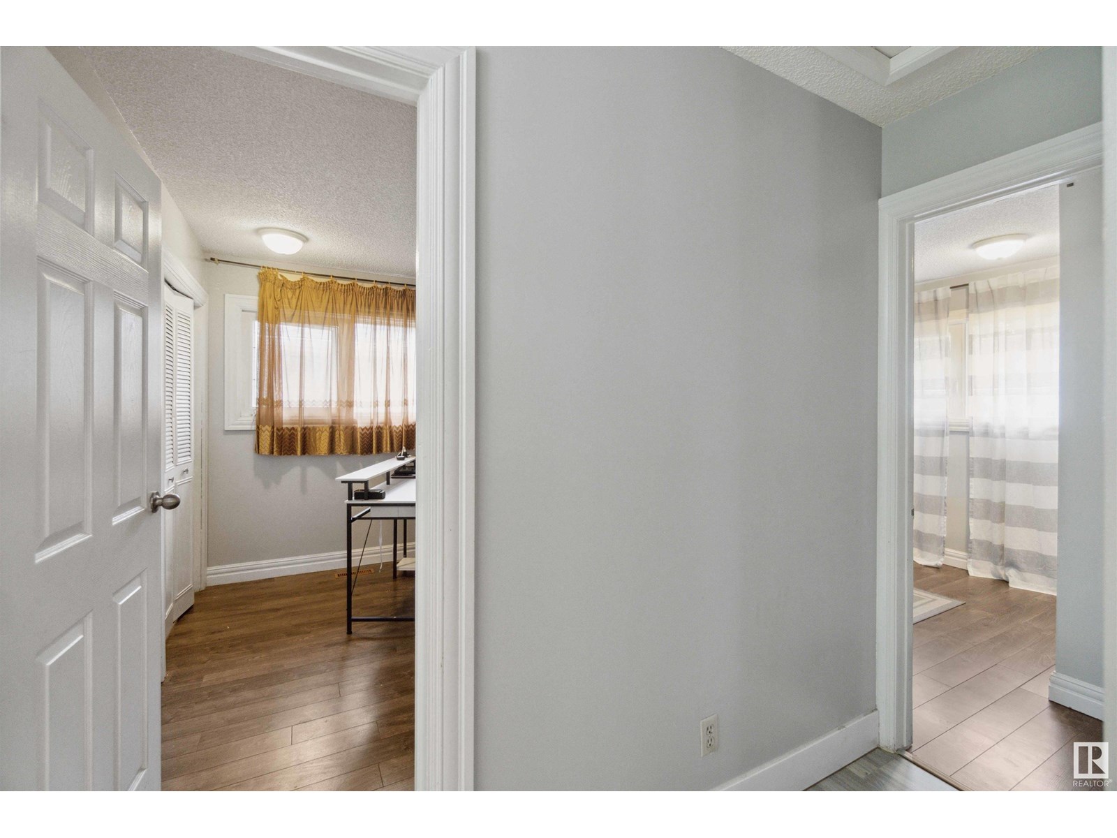 Property at 11439 145 AV NW image 3
