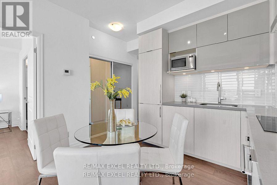 1411 - 10 Rouge Valley Drive W, Markham, Ontario  L6G 0G9 - Photo 11 - N12285630