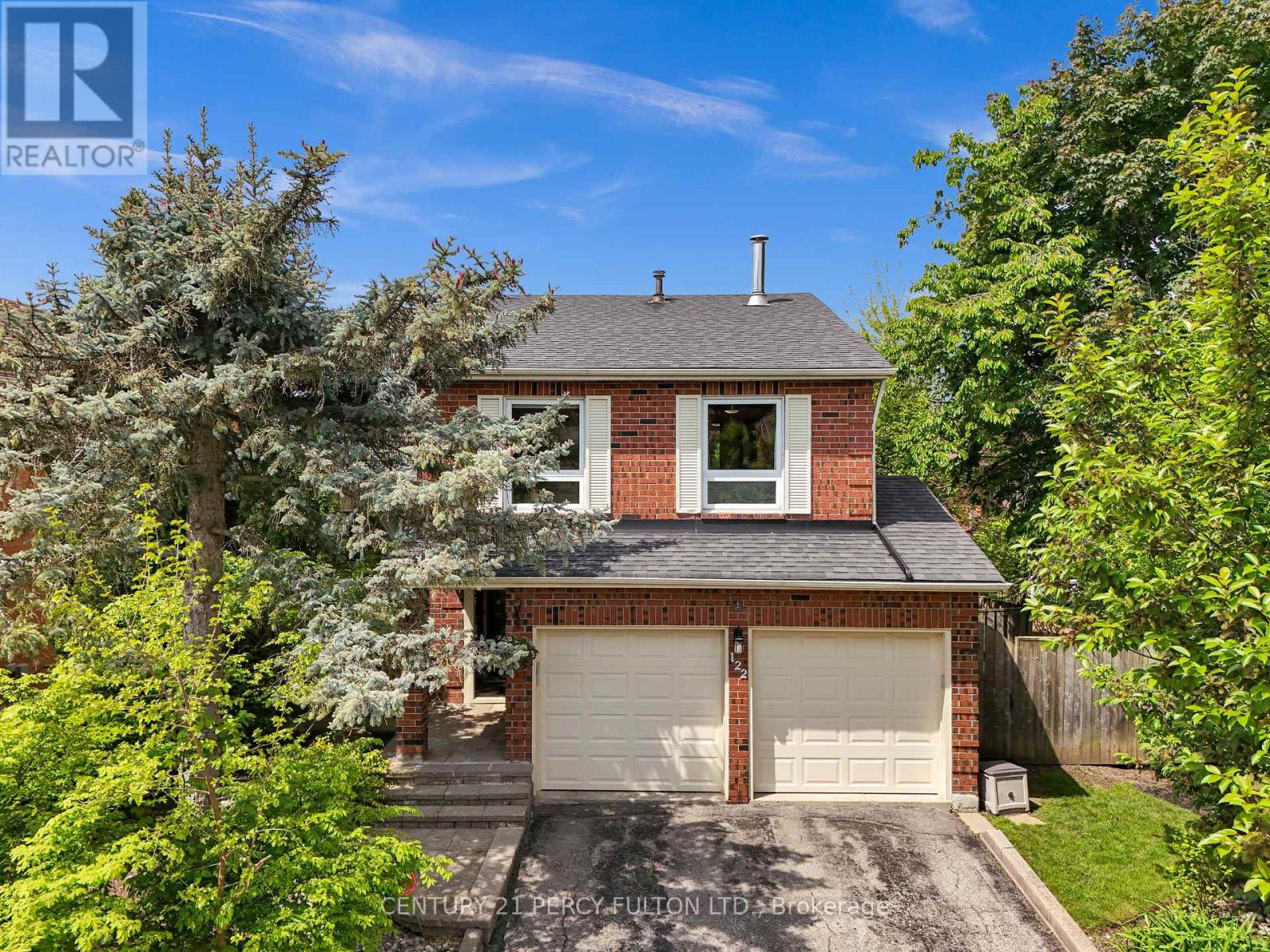Property at 122 WOOTTEN WAY N image 3