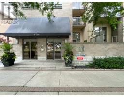 1105 - 4 ELSINORE PATH, Toronto, Ontario