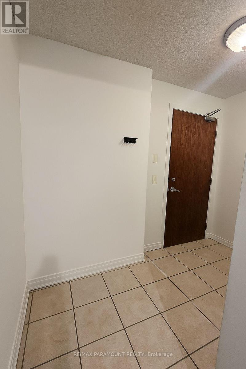 1105 - 4080 Living Arts Drive, Mississauga, Ontario  L5B 4N3 - Photo 2 - W12285720