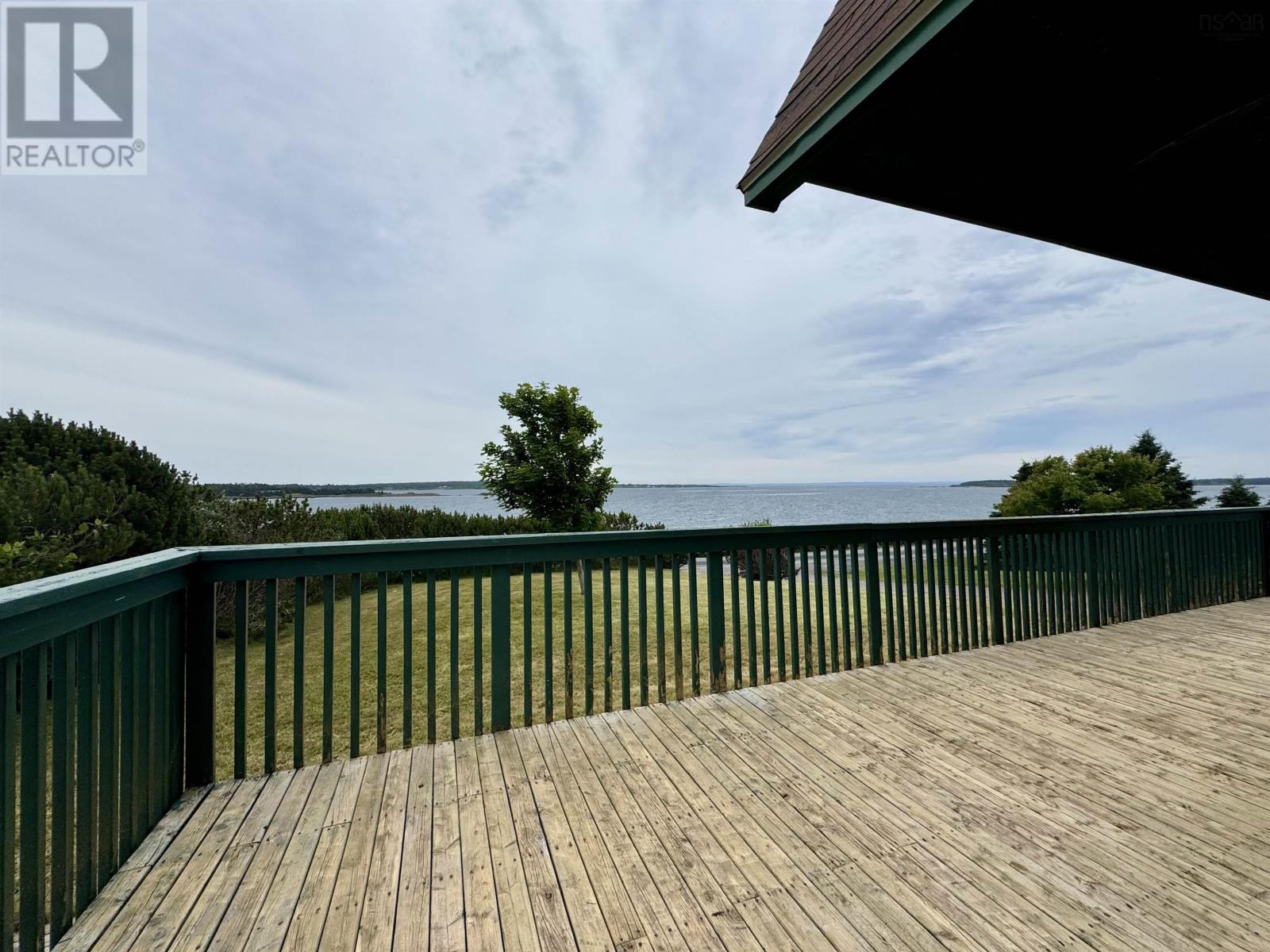 595 Veterans Memorial Drive, Arichat, Nova Scotia  B0E 1A0 - Photo 20 - 202516857