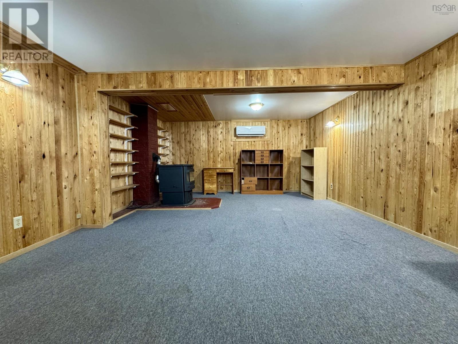 595 Veterans Memorial Drive, Arichat, Nova Scotia  B0E 1A0 - Photo 17 - 202516857