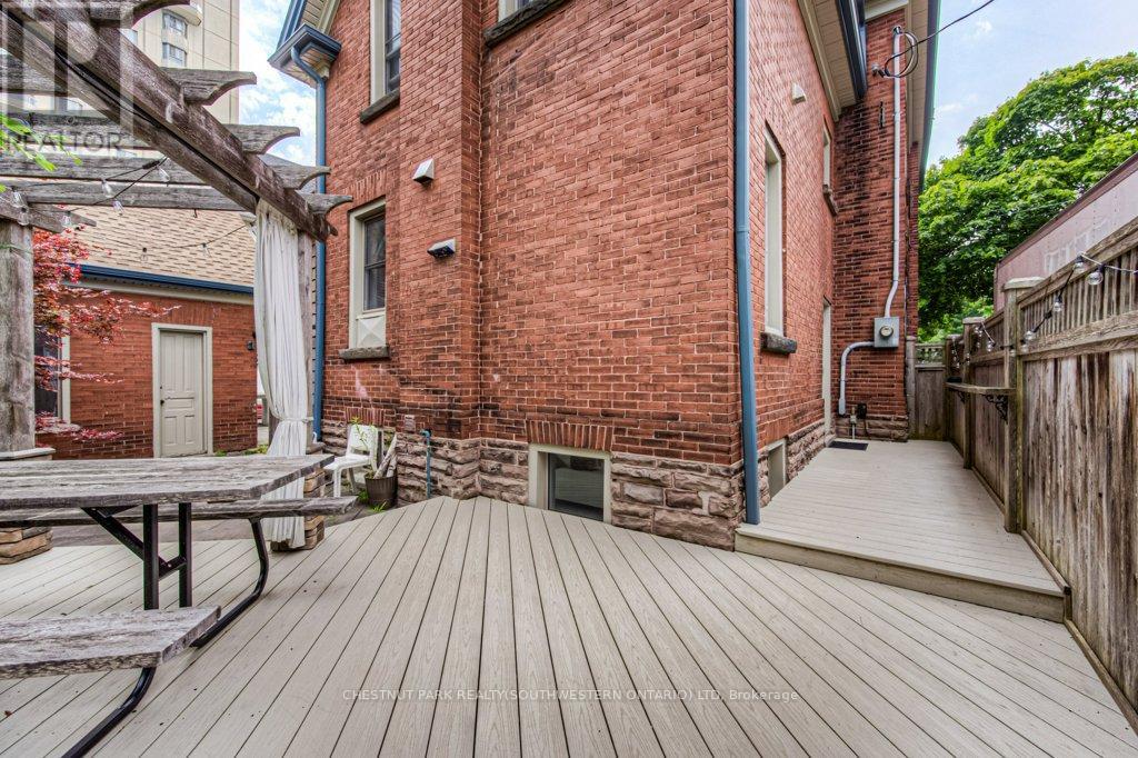 350 Queen Street S, Kitchener, Ontario  N2G 1W7 - Photo 50 - X12285628