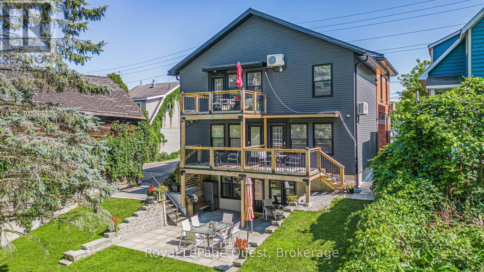 214 Mississaga Street W, Orillia, Ontario  L3V 3B5 - Photo 2 - S12255290