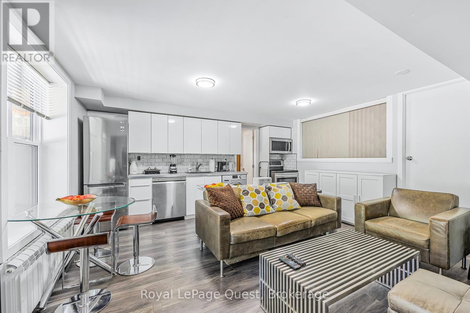 214 Mississaga Street W, Orillia, Ontario  L3V 3B5 - Photo 37 - S12255290