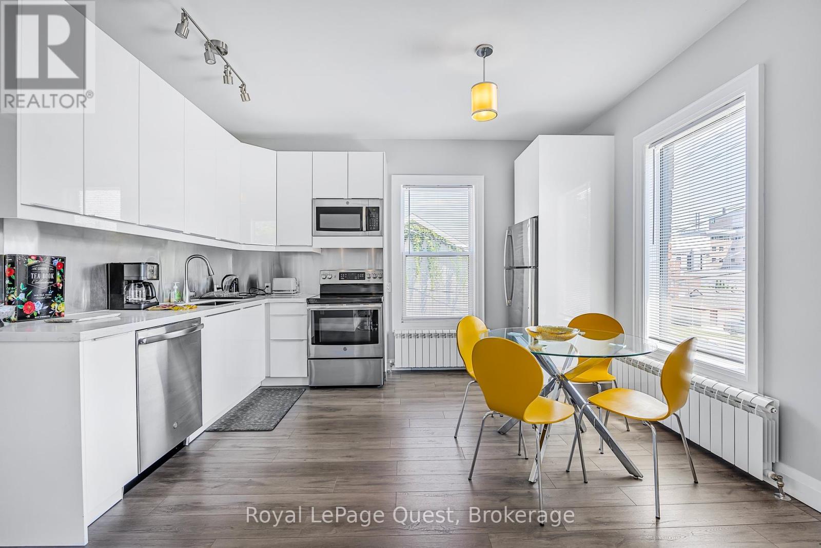214 Mississaga Street W, Orillia, Ontario  L3V 3B5 - Photo 7 - S12255290