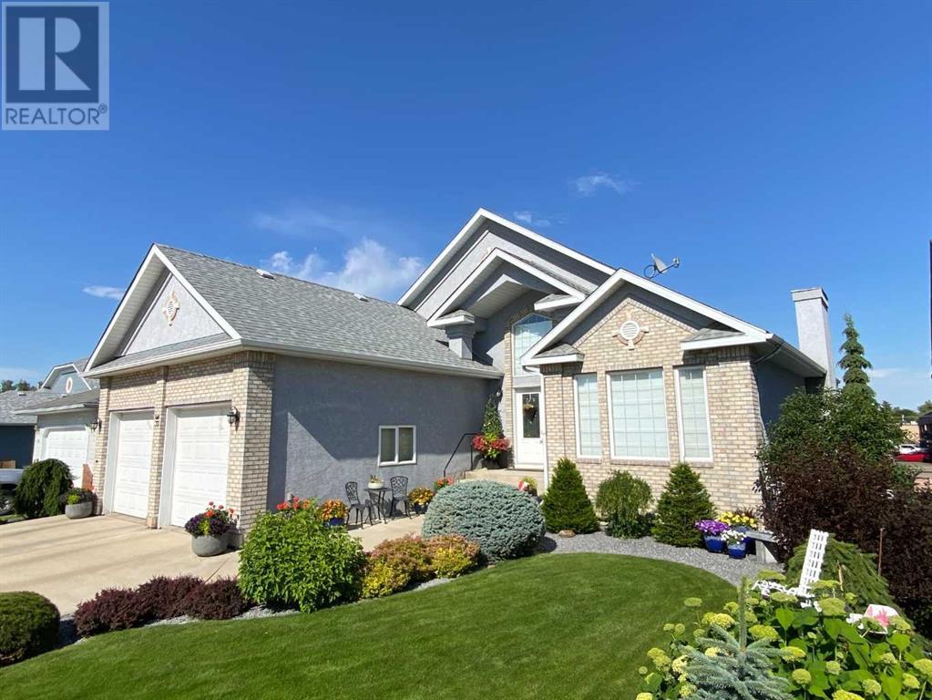 79 Park Place W, Brooks, Alberta  T1A 0A8 - Photo 1 - A2237500