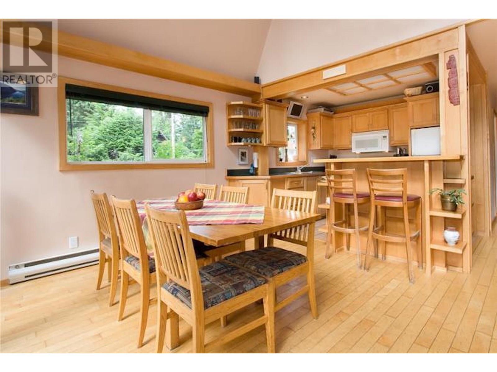 3366 Lakeside Road, Whistler, British Columbia  V8E 0B8 - Photo 9 - R2984058