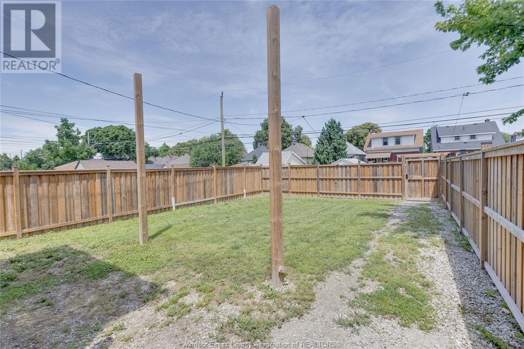 Property at 1372 Gladstone image 4