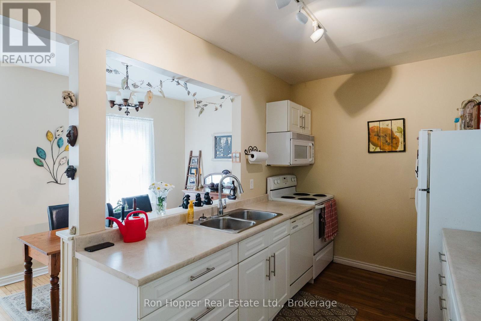 220 2nd Avenue E, Owen Sound, Ontario  N4K 2E6 - Photo 12 - X12285929