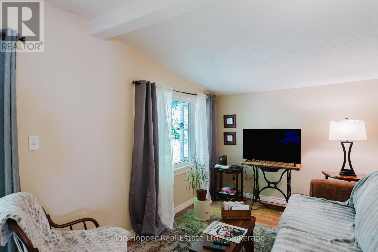 220 2nd Avenue E, Owen Sound, Ontario  N4K 2E6 - Photo 17 - X12285929