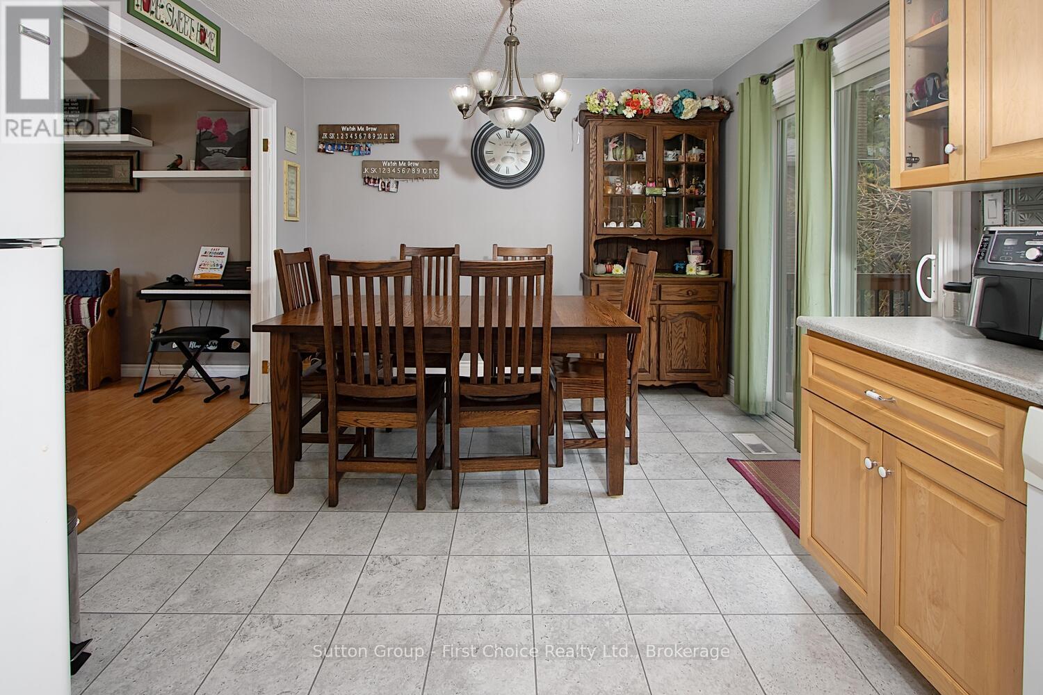 49 Demille Street, Stratford, Ontario  N4Z 1C5 - Photo 14 - X12285947