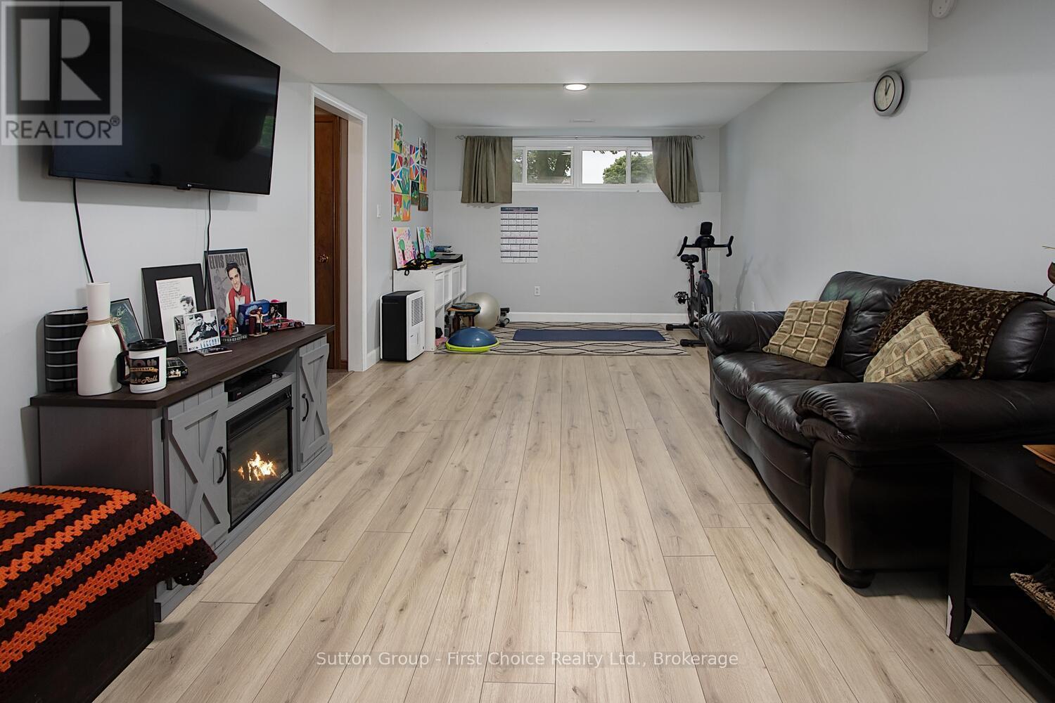 49 Demille Street, Stratford, Ontario  N4Z 1C5 - Photo 22 - X12285947