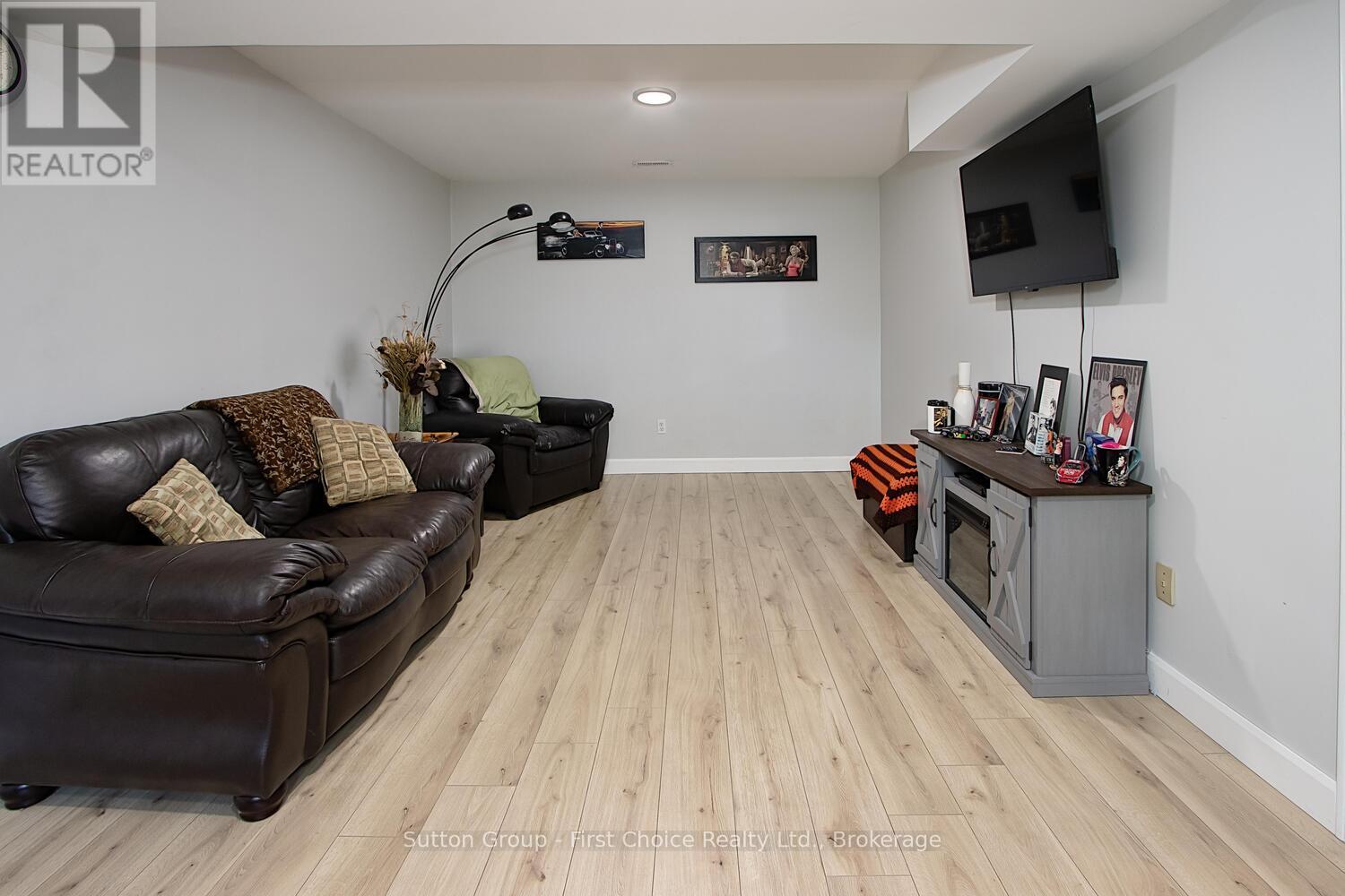 49 Demille Street, Stratford, Ontario  N4Z 1C5 - Photo 23 - X12285947