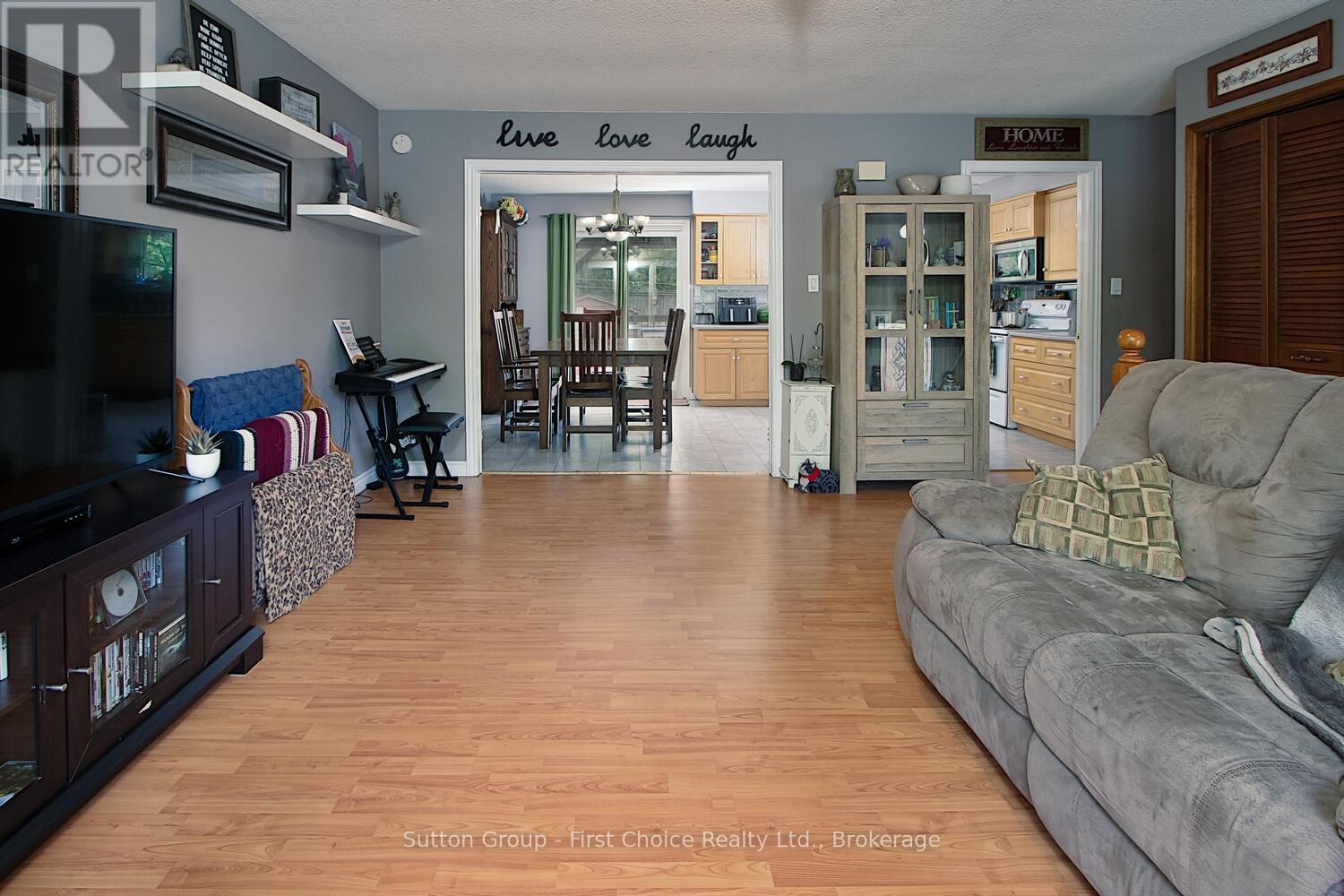 49 Demille Street, Stratford, Ontario  N4Z 1C5 - Photo 9 - X12285947