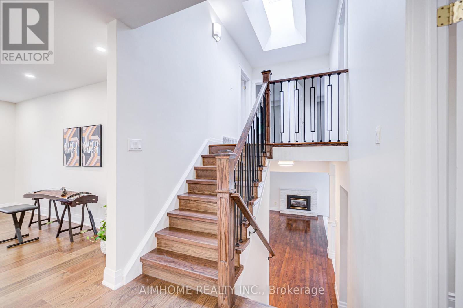 18 Colonnade Road, Toronto, Ontario  M2K 2L5 - Photo 14 - C12285760