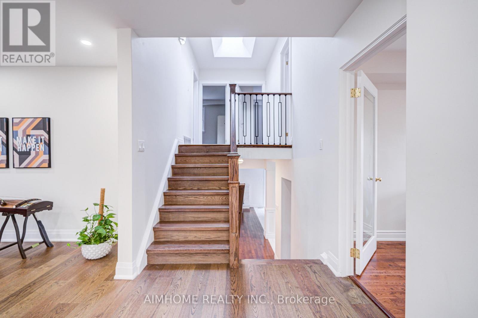 18 Colonnade Road, Toronto, Ontario  M2K 2L5 - Photo 15 - C12285760