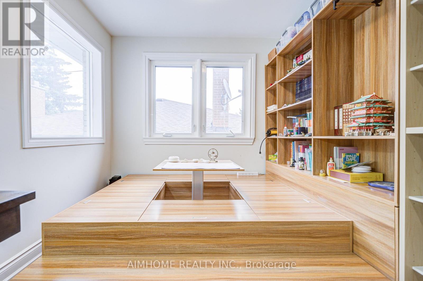 18 Colonnade Road, Toronto, Ontario  M2K 2L5 - Photo 17 - C12285760