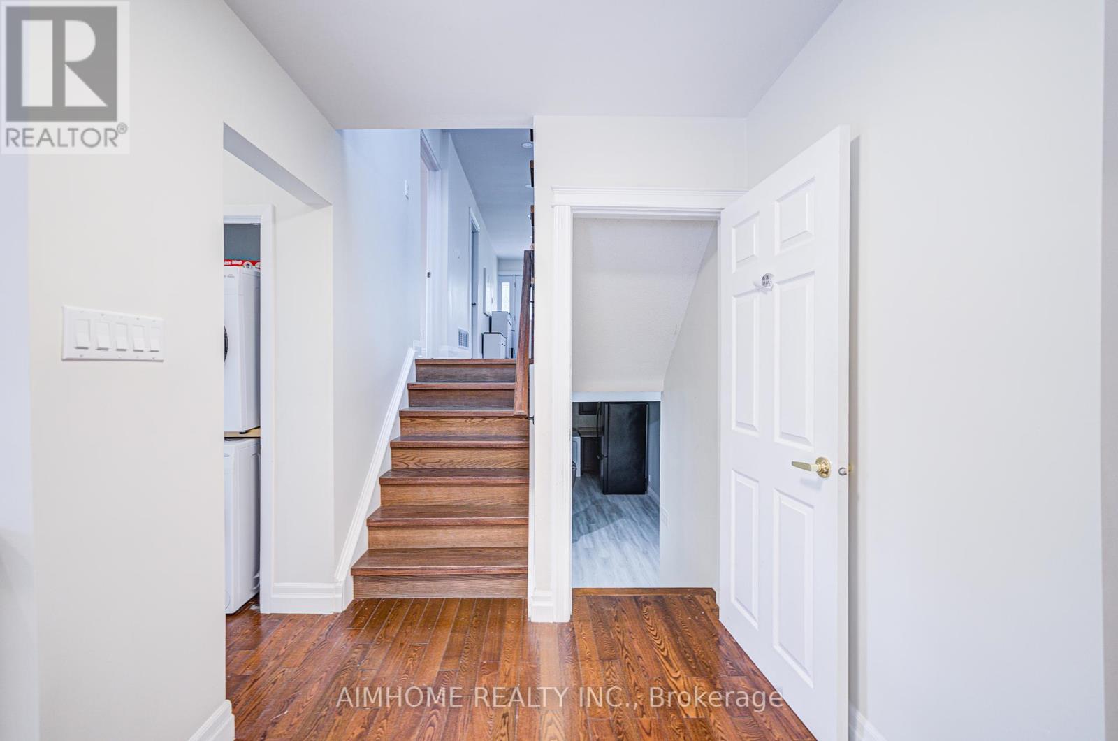 18 Colonnade Road, Toronto, Ontario  M2K 2L5 - Photo 29 - C12285760